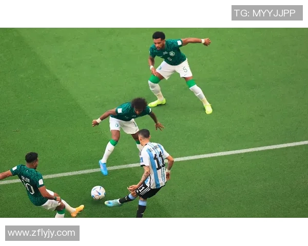 战术拆解：世界杯预选赛为何能掌控比赛节奏？